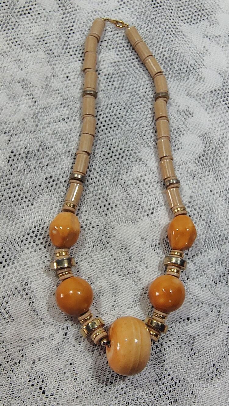 Beautiful Vintage Estate Beaded Necklace